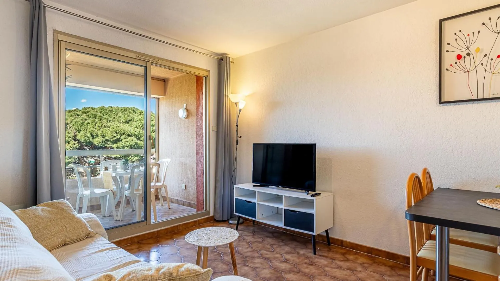 Apartment Les Regates-7 By Interhome Hyeres